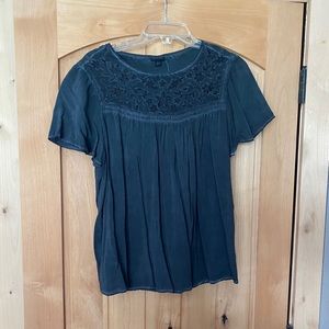 Torrid blue/grey short sleeve blouse size 00 or 10/12 new with tags